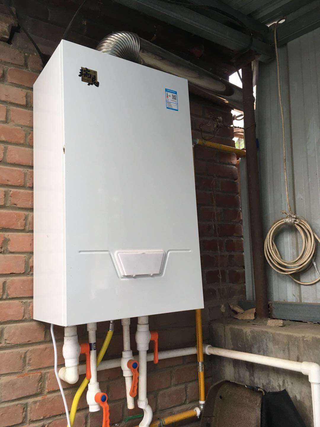 冷凝低氮壁挂炉的水压高会怎么样？